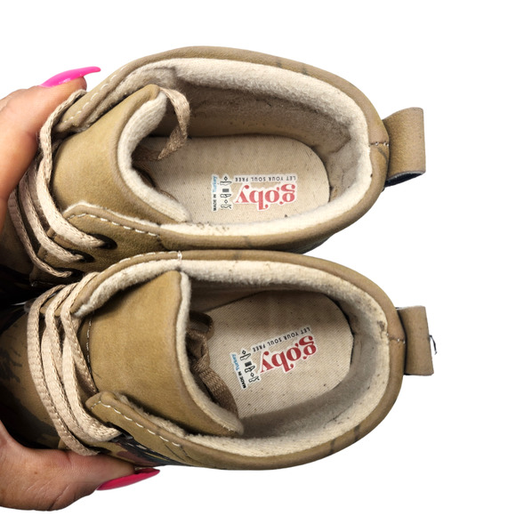 Goby Shoes Womens 37 Tan Butterfly Ankle Boots Booties Artsy Boho Comfy Low Heel - Picture 6 of 9